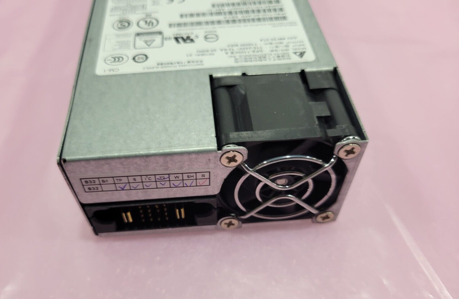 JUNIPER PSU-1100-AC-AFO EX4300 740-046871 DPS-1100CB PSU