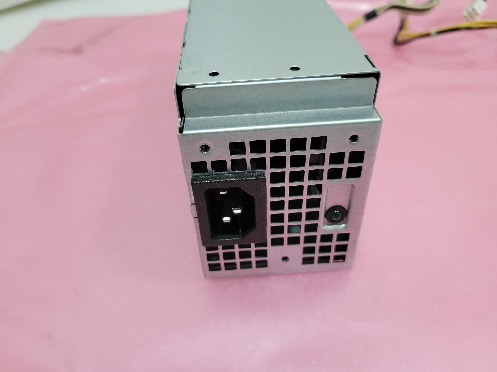 Dell Optiplex 3050 5050 7050 180W Power Supply 082DRM/82DRM