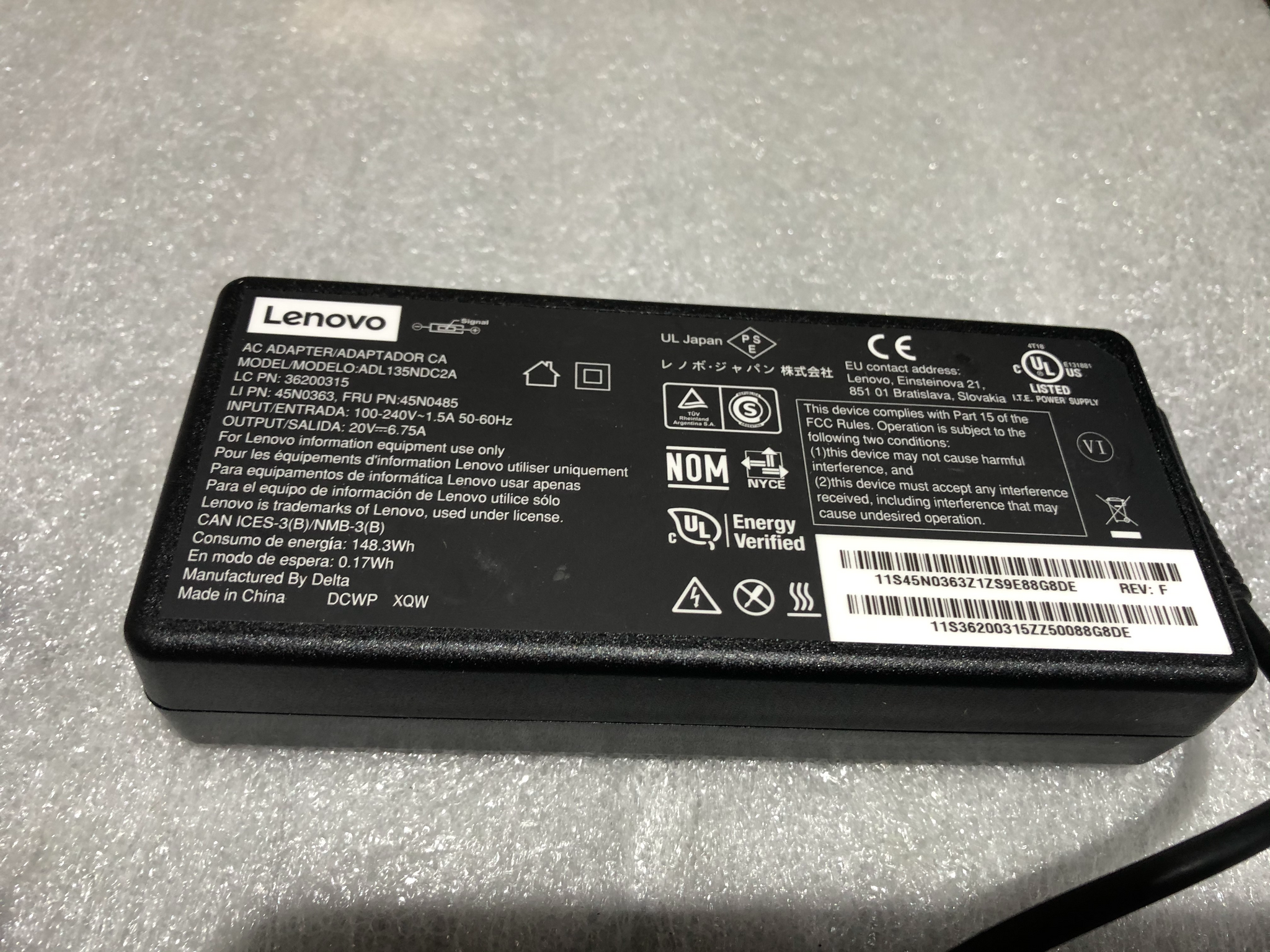 Lenovo Genuine OEM 135W AC Adapter Model# ADL135NDC2A FRU# 45N0363 45N0485