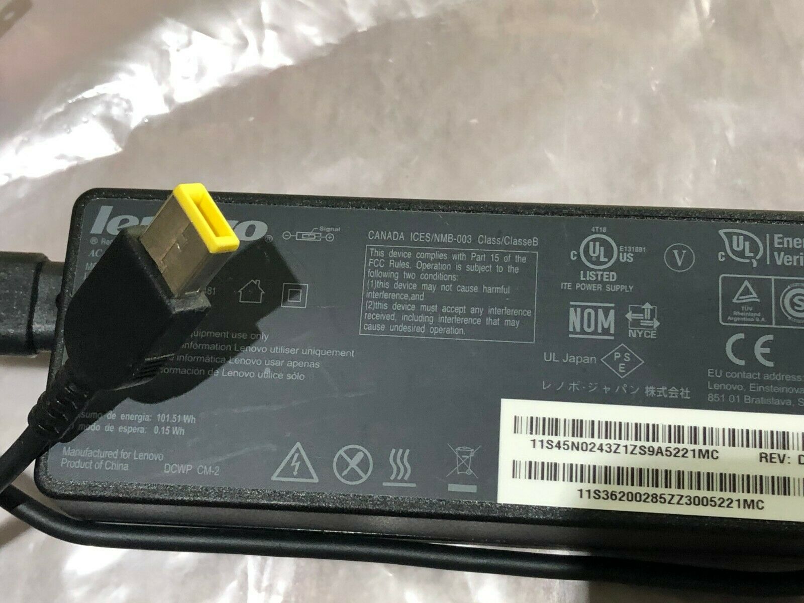 Genuine Lenovo Laptop AC Adapter ADLX90NDC2A 20V 4.5A 90W 45N0243 45N0481