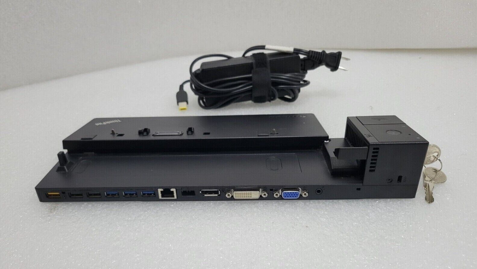 Thinkpad Terminal Lenovo Thinkpad Pro Dock Type 40A1 USB 3.0 Docking Station - 40A1 with