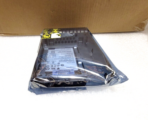 HP 450GB 15K 12G HotPlug SAS 2.5" SFF in a 3.5 LFF converter (737572-001) New